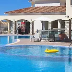 Club Coral View Peyia