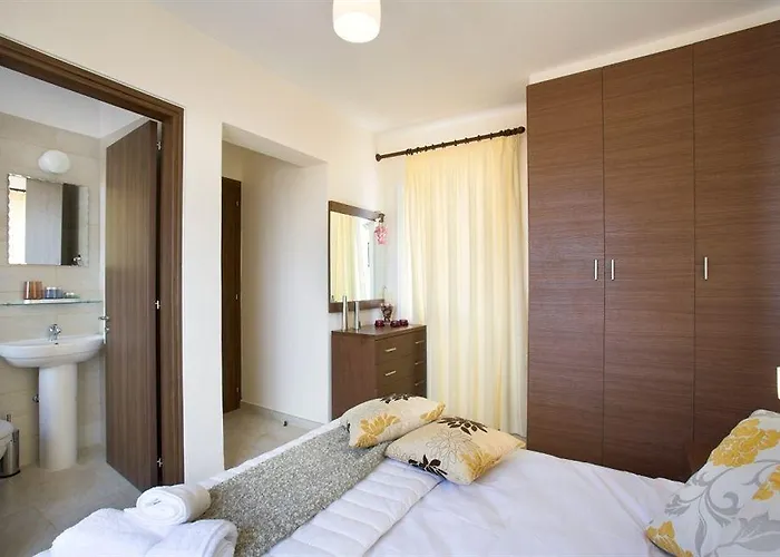 Club Coral View Otel Peyia