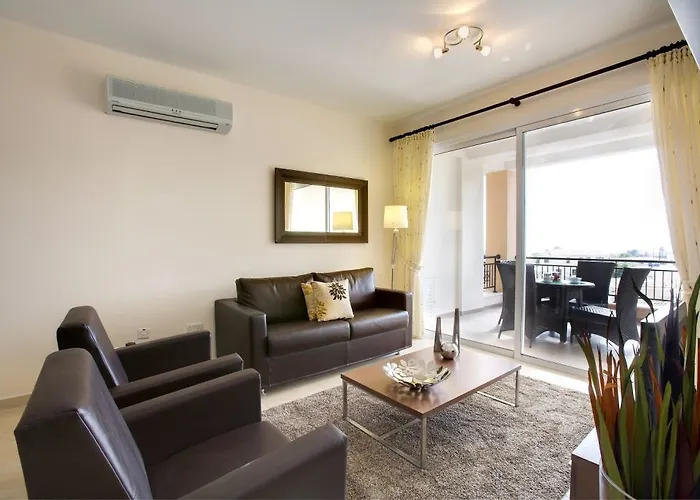 Club Coral View Peyia