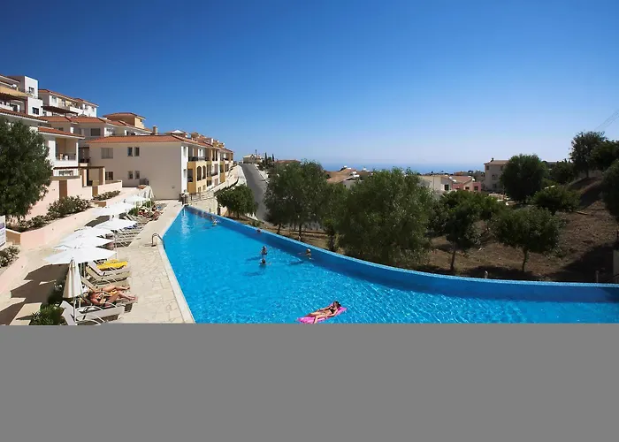 Club Coral View Otel Peyia